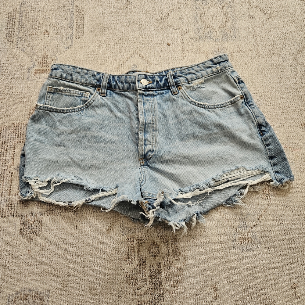 Zara Denim Distressed Women Shorts
